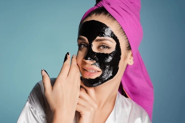 What is Mask Acne (Maskne)?